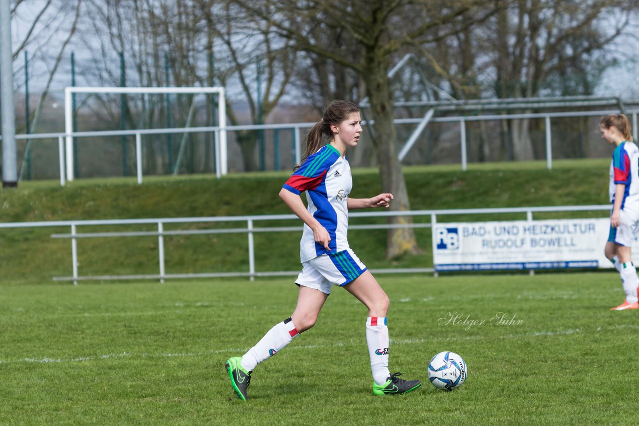 Bild 351 - wBJ SV Henstedt Ulzburg - TSV Schnberg : Ergebnis: 5:2